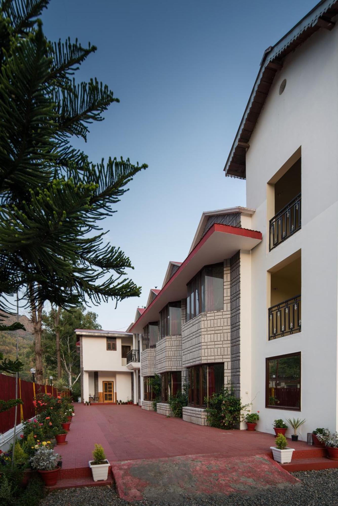Ivy The Boutique Hotel Near Neem Karoli Temple Nainital Exteriör bild